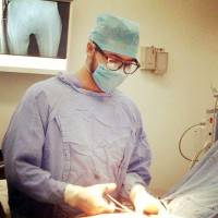 Tummy tuck surgeon photo
